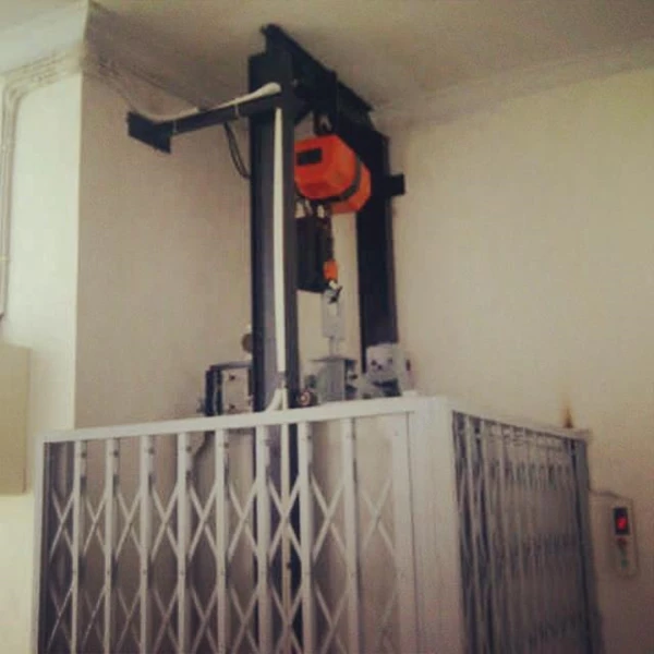 Cheap goods elevator supplier in Surabaya