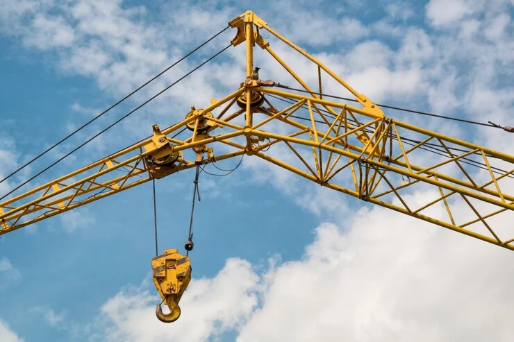 Hoist Crane Adalah Alat Angkat Wajib di Industri Modern